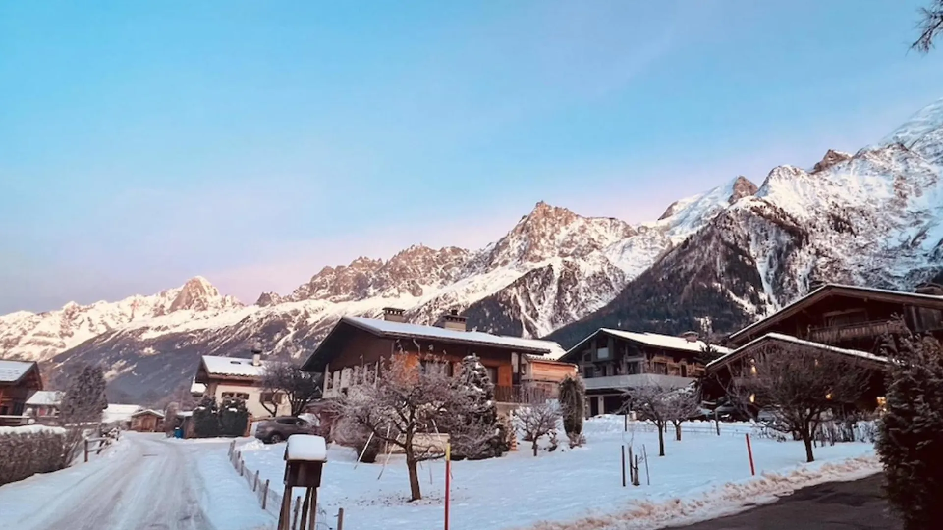Charming Chalet With Garden In Les Houches France