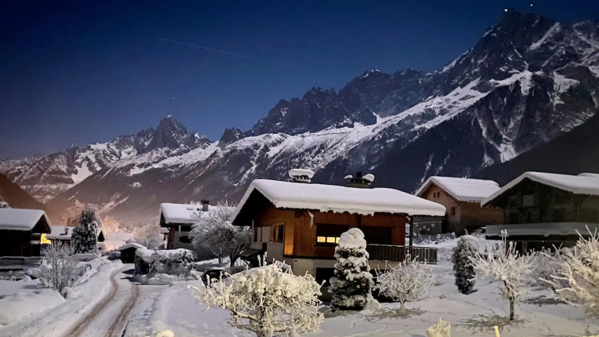 Charming Chalet With Garden In Les Houches France